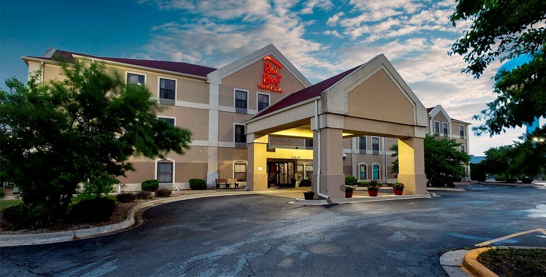 Red Roof Inn & Suites Monee Exterior photo